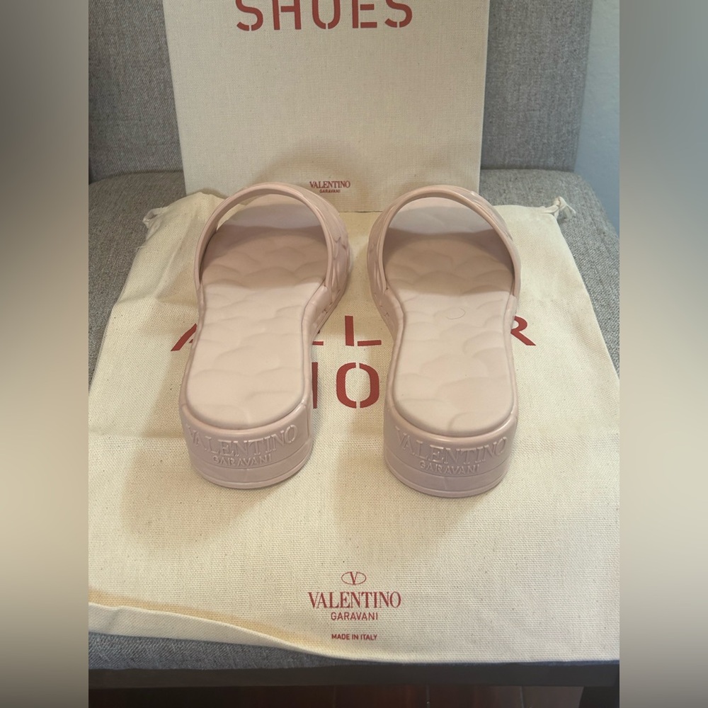 🎉HP🎉Valentino Garavani Atelier PRISTINE Rose Slide Sandal - Picture 10 of 14